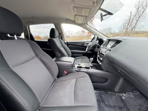 Used 2020 Nissan Pathfinder S image 29