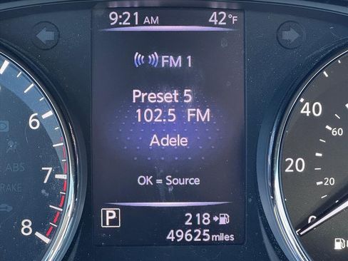 Used 2018 Nissan Rogue Sport SL image 19