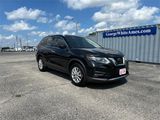 Used 2020 Nissan Rogue SV image 2