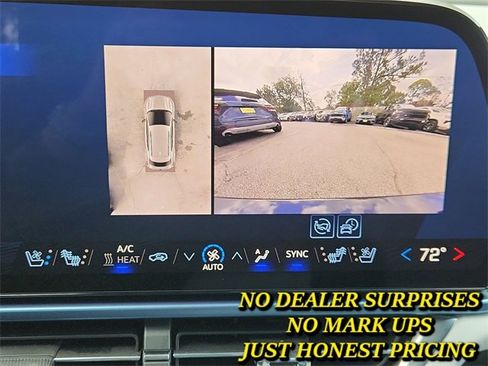 Used 2025 Chevrolet Equinox EV LT w/ Convenience Package II image 15