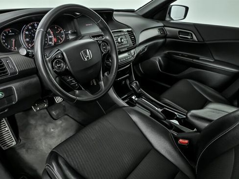 Used 2016 Honda Accord Sport image 16
