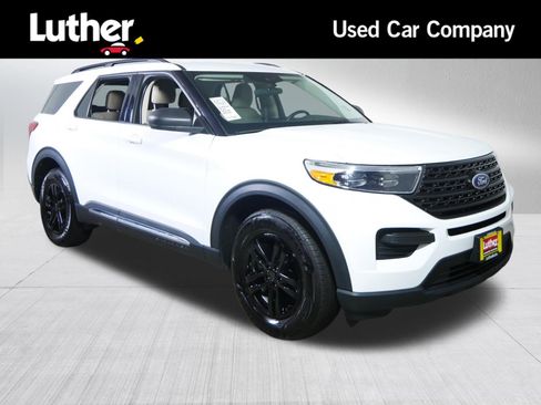 Used 2023 Ford Explorer XLT AWD/4WD image 1