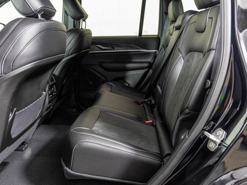 New 2026 Jeep Grand Cherokee Altitude image 38