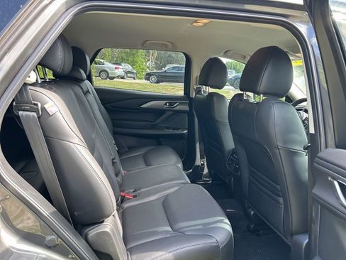 Used 2022 MAZDA CX-9 Touring image 38