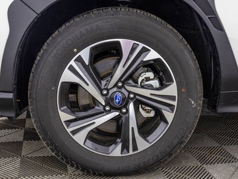 Used 2025 Subaru Crosstrek 2.0i Premium image 48