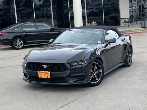 Used 2024 Ford Mustang Premium image 9