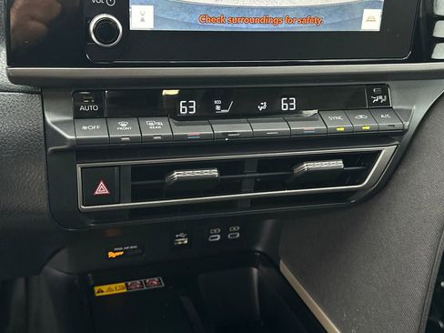 Used 2025 Toyota Camry LE image 23