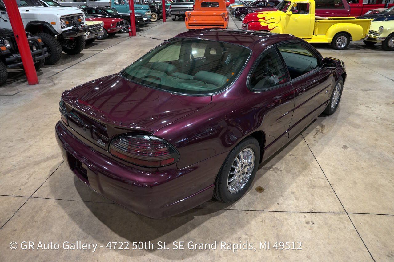 Used 2002 Pontiac Grand Prix GTP FWD image 17