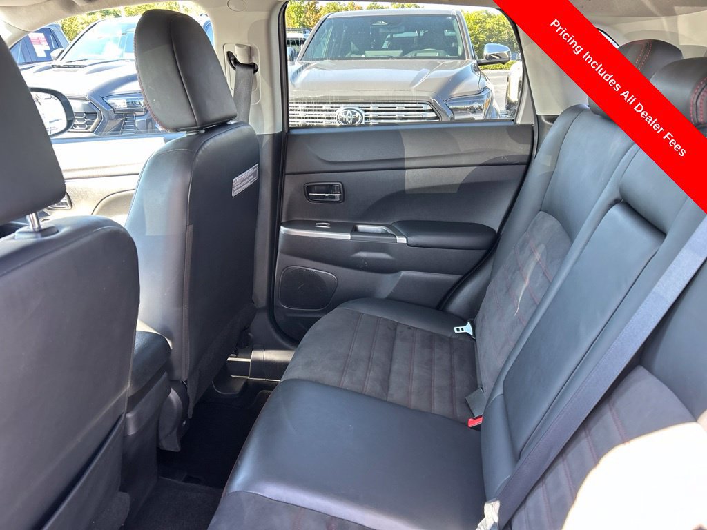 Used 2018 Mitsubishi Outlander Sport SE AWD/4WD image 12
