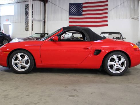 Used 1997 Porsche Boxster RWD image 3