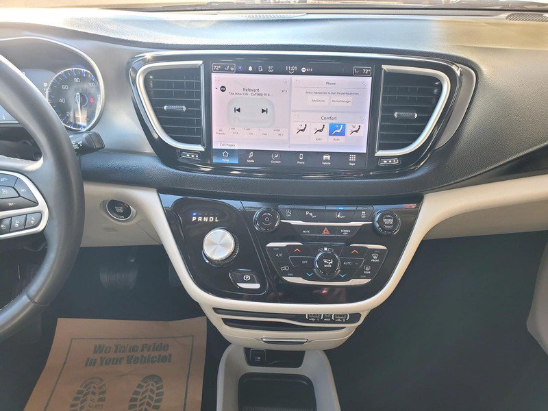 Used 2023 Chrysler Pacifica Touring-L FWD image 10