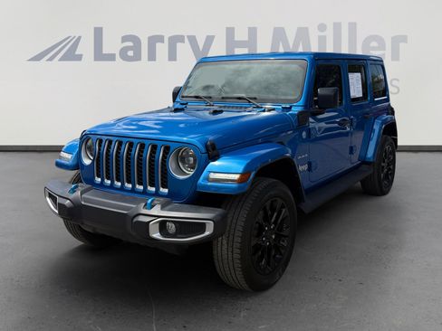 Used 2023 Jeep Wrangler Unlimited Sahara AWD/4WD image 1