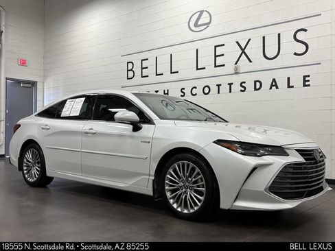 Used 2021 Toyota Avalon Limited w/ Advanced Safety Package FWD image 2