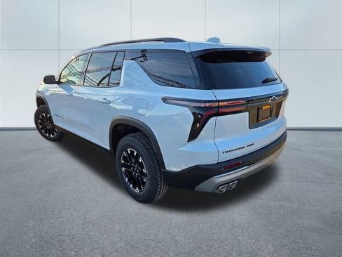 New 2026 Chevrolet Traverse Z71 w/ Enhanced Driving Package image 3