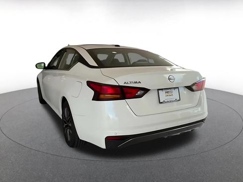 Used 2026 Nissan Altima 2.5 SV FWD image 11