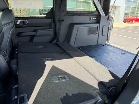 New 2025 Ford Bronco Badlands image 27