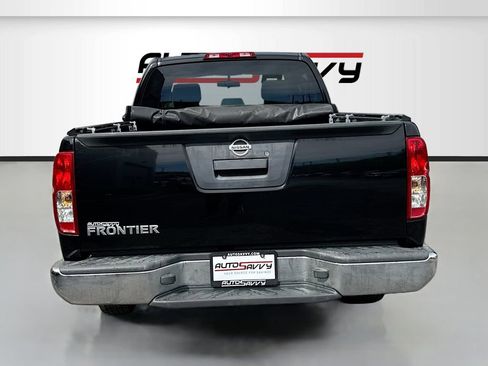 Used 2013 Nissan Frontier S RWD image 6