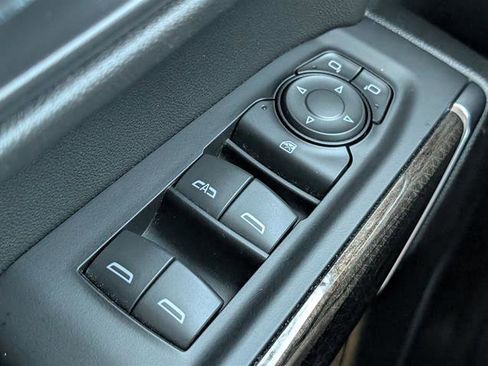 Used 2022 Chevrolet Silverado 1500 RST image 13