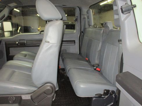 Used 2016 Ford F250 XL w/ Power Equipment Group image 24