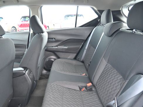 Certified 2023 Nissan Kicks SV image 14