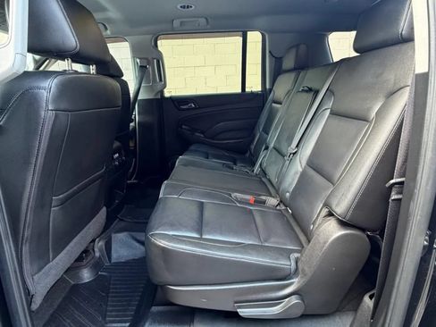 Used 2020 Chevrolet Suburban LT w/ Luxury Package AWD/4WD image 13