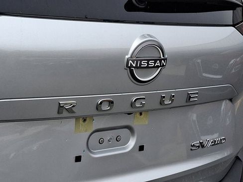 Certified 2022 Nissan Rogue SV w/ SV Premium Package AWD/4WD image 34