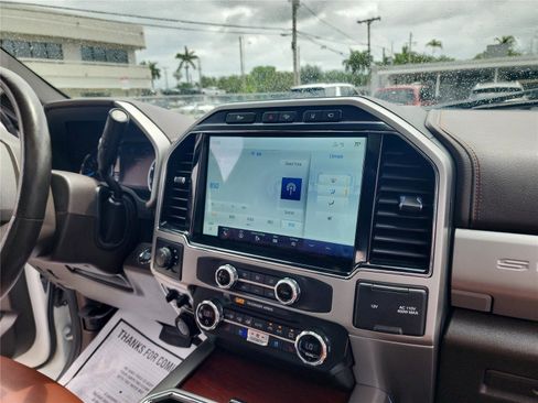 Certified 2022 Ford F250 King Ranch w/ King Ranch Ultimate Package AWD/4WD image 27