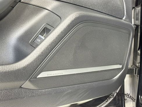 Used 2022 Audi RS 7 Sportback AWD/4WD image 25