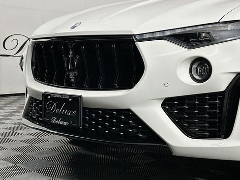 Used 2022 Maserati Levante Modena AWD/4WD image 33