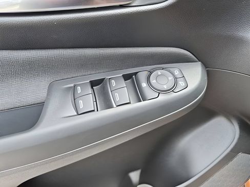 New 2026 Buick Envista Sport Touring w/ Convenience I Package FWD image 32