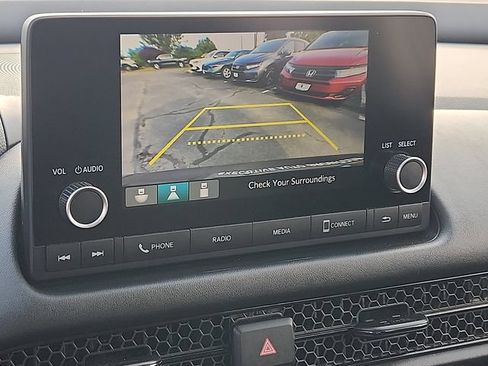 Used 2024 Honda HR-V LX image 17