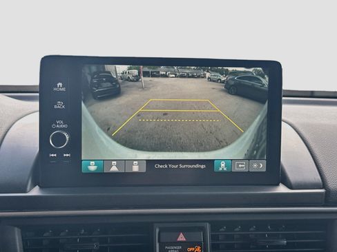 Used 2024 Honda Pilot EX-L image 11