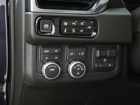 New 2026 GMC Yukon XL Denali w/ Denali Reserve Package AWD/4WD image 20