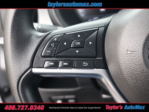 Used 2024 Nissan Kicks SV image 18