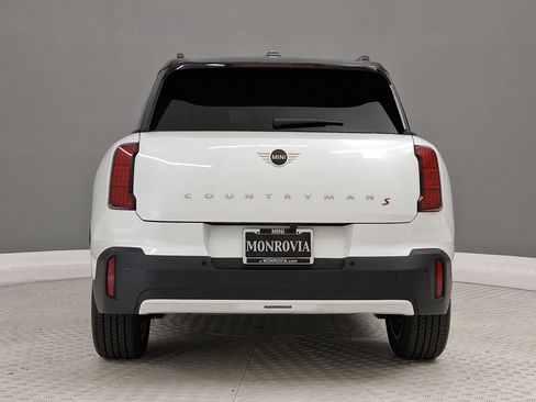 Certified 2025 MINI Cooper Countryman S w/ Comfort Package Max AWD/4WD image 8