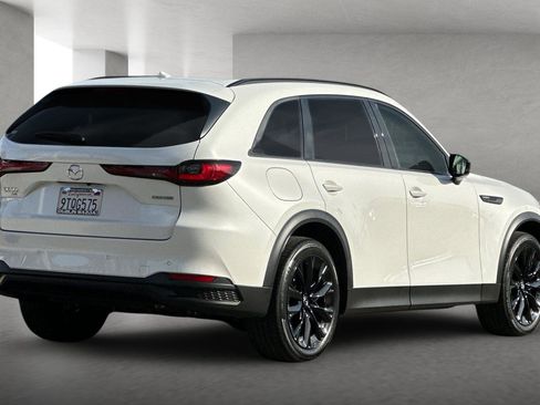 Certified 2025 MAZDA CX-90 Plug-In Hybrid w/Premium Sport image 4