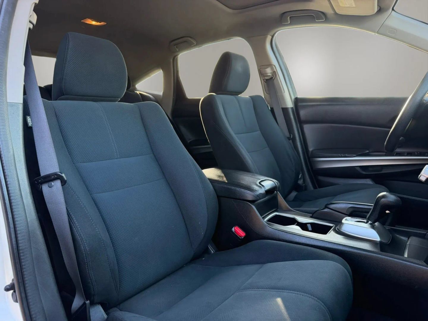 Used 2015 Honda Crosstour EX image 16