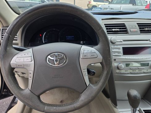 Used 2011 Toyota Camry Hybrid w/ Upgrade Pkg FWD image 17