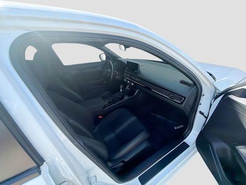Used 2025 Honda Civic Sport image 28