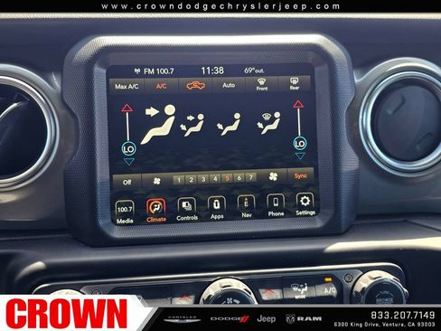Used 2023 Jeep Gladiator Overland AWD/4WD image 22