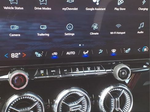 New 2026 Chevrolet Blazer EV LT image 8