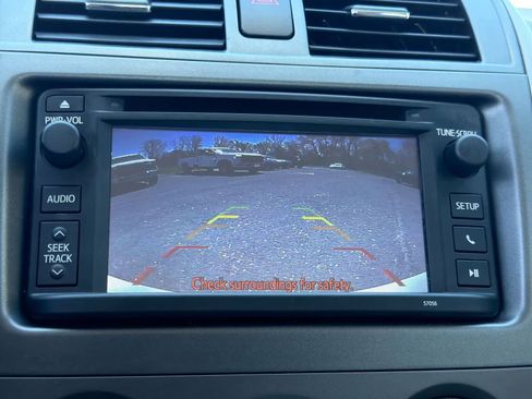 Used 2013 Toyota Corolla LE FWD image 29