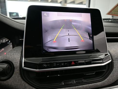 Used 2022 Jeep Compass Latitude image 19