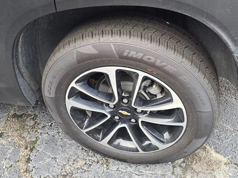 Certified 2025 Chevrolet TrailBlazer LT AWD/4WD image 30