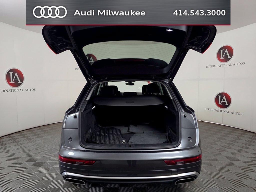 Used 2023 Audi Q5 2.0T Premium Plus w/ Premium Plus Package AWD/4WD image 9