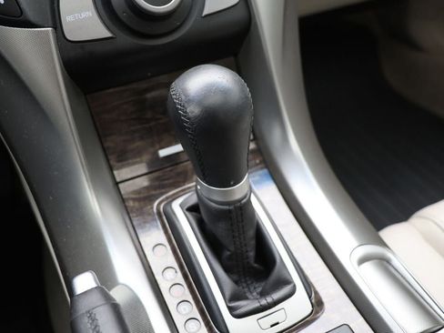 Used 2009 Acura TL image 25