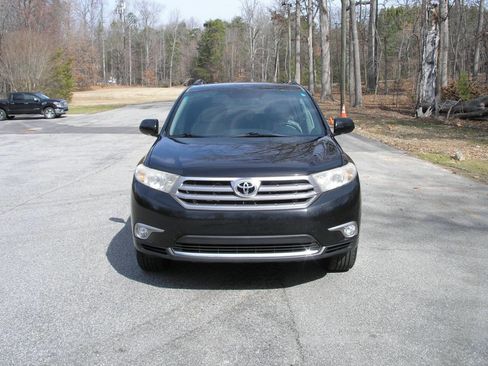 Used 2013 Toyota Highlander Limited image 2