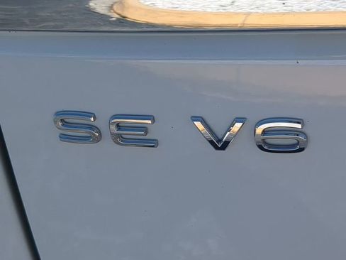 Certified 2023 Volkswagen Atlas SE w/ Panoramic Sunroof Package image 11