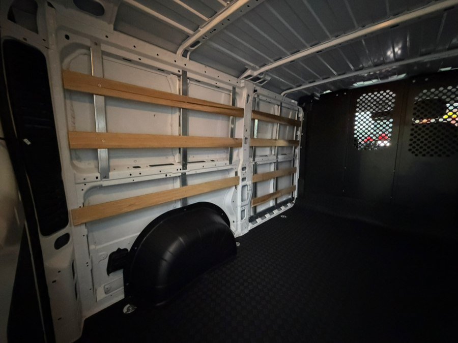Used 2025 RAM ProMaster 2500 w/ U-Haul Equipment Group FWD image 42