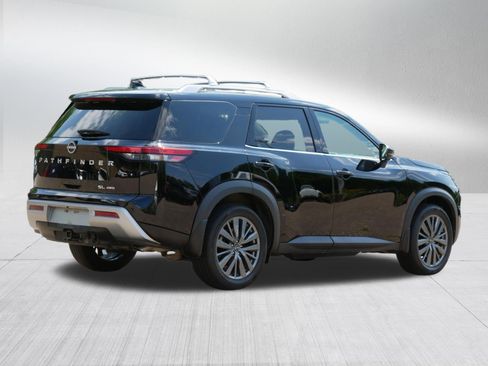 Certified 2024 Nissan Pathfinder SL w/ SL Premium Package AWD/4WD image 7